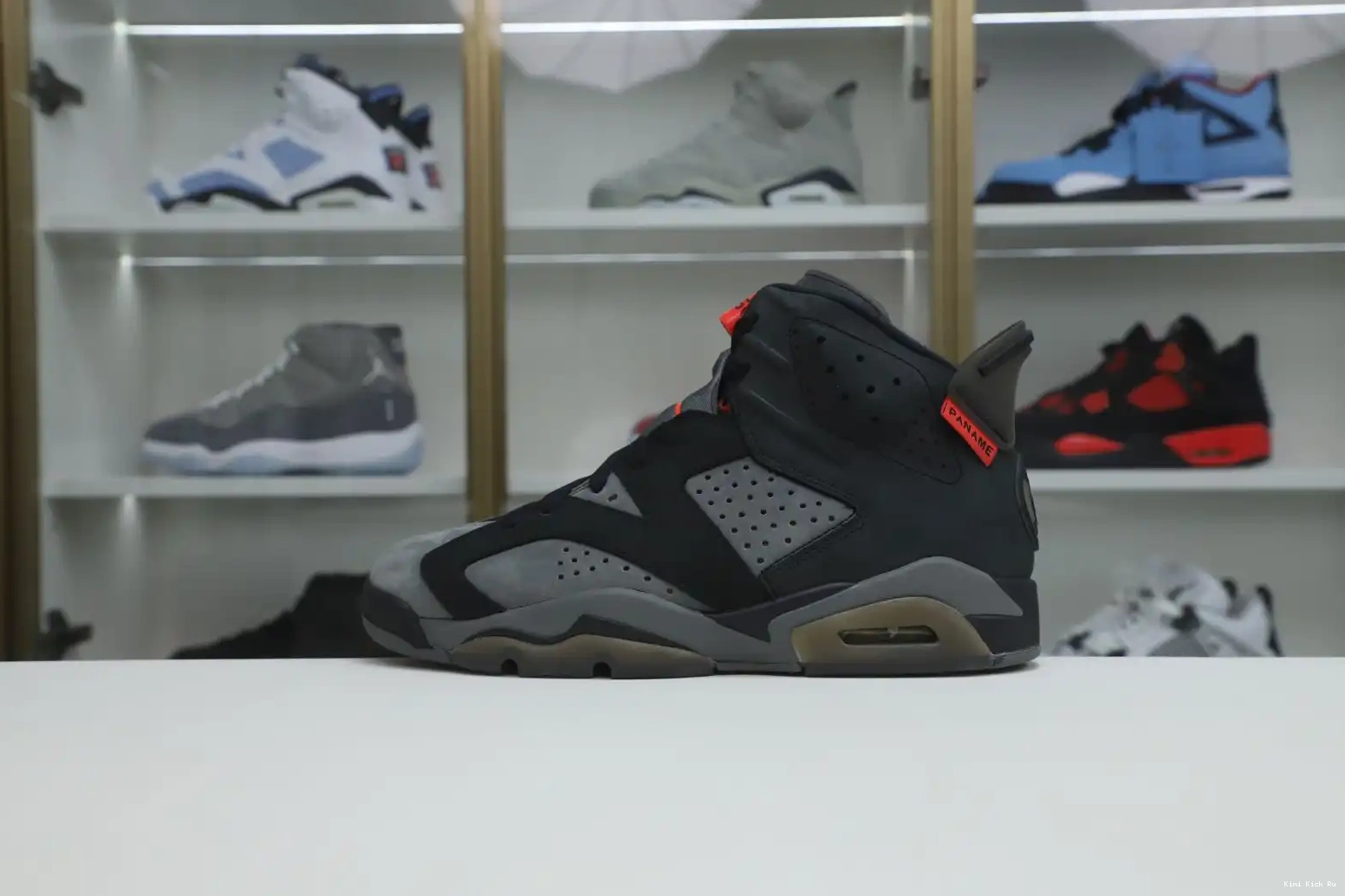 PARIS JORDAN 'IRON AIR 6 RETRO Kimikick GREY' X SAINT-GERMAIN 0809